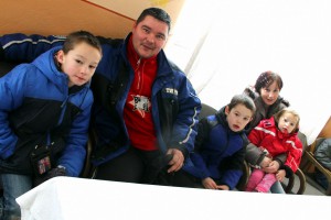 Dodeljeno 100 novogodišnjih paketića deci iz socijalno ugroženih porodica