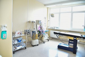 Bojan Pajtić u poseti bolnici: najava sanacije operacionog bloka