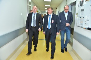 Bojan Pajtić u poseti bolnici: najava sanacije operacionog bloka