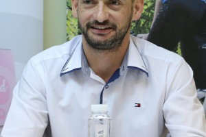 Press: Najava koncerta Prljavog kazališta u Hali sportova