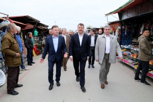Poseta Igora Mirovića robnoj pijaci "Buvljak"