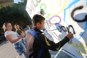 Multimedijalna akcija Zid: Onom koji švrlja po kulturnom nasleđu – sedam godina nesreće!