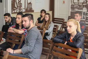 Najava edukativne predstave za mlade - "Krivac je tamo negde"