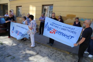 Protest dela novinara listova Mađar So i Het Nap