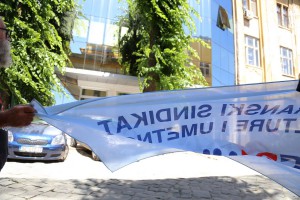 Protest dela novinara listova Mađar So i Het Nap