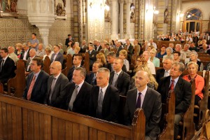 Šefovi diplomatija Srbije i Hrvatske na misi