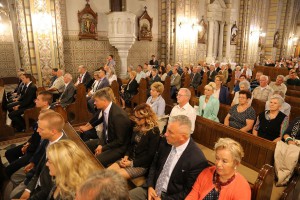 Šefovi diplomatija Srbije i Hrvatske na misi