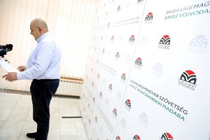 Konferencija za novinare SVM-a povodom potpisivanja koalicionog sporazuma na republičkom nivou