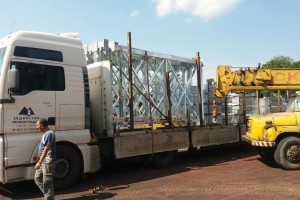 Postavljanje stubova za reflektore