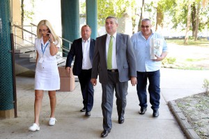 Poseta predstavnika grada bebama rođenim na Dan grada