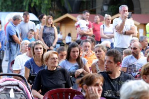 "Igra kolo i u kolo" - Narodno folklorno stvaralaštvo