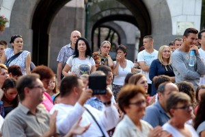 "Igra kolo i u kolo" - Narodno folklorno stvaralaštvo