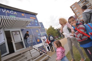 Noć istraživača 2016 - Naučni kamion (1. dan)