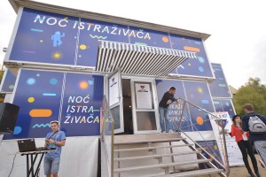 Noć istraživača 2016 - Naučni kamion (1. dan)