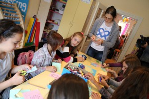 "Maštom i prijateljstvom dohvatimo dugu"