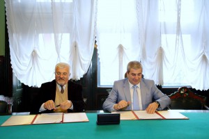 Potpisivanje Ugovora za obnovu kuća izbeglica