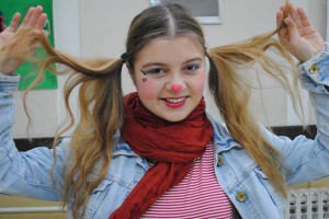 "Nasmejani pajaci" u poseti deci na pedijatriji