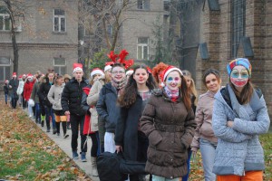 "Nasmejani pajaci" u poseti deci na pedijatriji