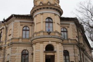 Humanitarna "jelka od čepova"