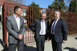 Obilazak renovirane fiskulturne sale OŠ "Sveti Sava" u Aleksandrovu