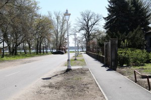 Obilazak saniranih trotoara na Paliću i novoizgrađene pešačke staze pored jezera