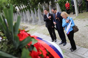 Polaganje venaca u Spomen parku povodom Dana pobede nad fašizmom