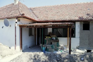 Poseta romskoj porodici koja je dobila sredstva u okviru projekta "Pružanje pomoći interno raseljenim licima u Srbiji"