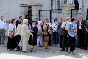 Polaganje venaca na spomenik stradalim Jevrejima