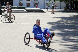 Dodela specijalnog bicikla Slavku Adamovu