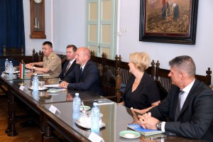 Sastanak ministara odbrane Srbije i Mađarske