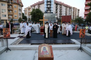 Osveštavanje temelja pravoslavog hrama na Prozivci