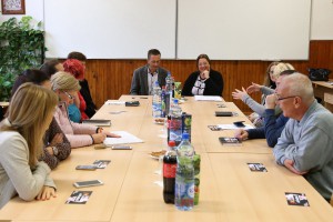 Okrugli sto: Gledamo, da li vidimo - LGBT mladi i zlostavljanje u školama