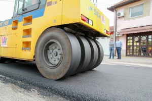 Asfaltiranje ulice Majšanski put