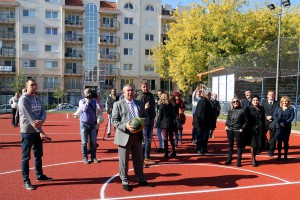 Predaja na upotrebu tartan terena za košarku