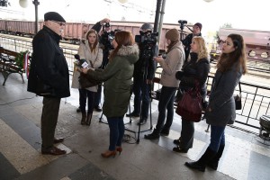 Polaganje venaca na Spomen ploču oslobodiocima Subotice