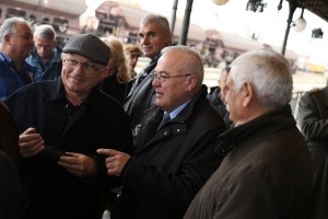 Polaganje venaca na Spomen ploču oslobodiocima Subotice