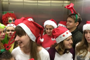 "Nasmejani pajaci" u poseti pedijatrijskom odeljenju