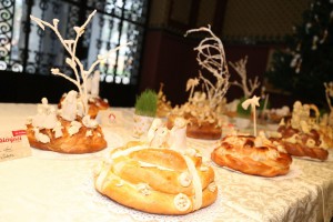 Izlozba Božićnjaka u vestibilu Gradske kuće