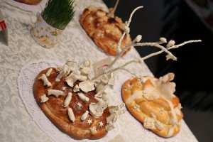 Izlozba Božićnjaka u vestibilu Gradske kuće