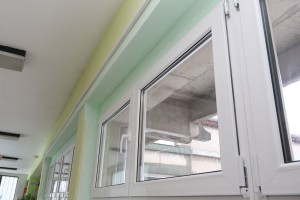 Poseta pokrajinskog sekretara školi povodom završenih radova na ugradnji PVC stolarije