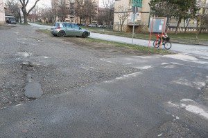 Parking ispred Hale sportova