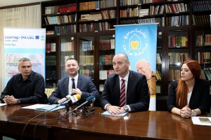 Uručivanje ugovora za projekte finansirane iz APV