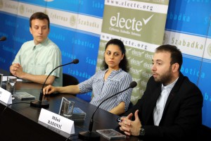 Najava koncerta orkestra harmonika AKUDUNS "Sonja Marinković"