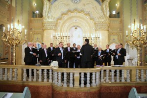 Unošenje svete knjige "Tore"