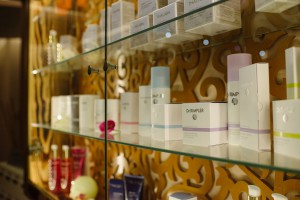 Učenici Medicinske škole na praksi u Galleria wellness-u