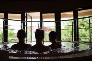 Učenici Medicinske škole na praksi u Galleria wellness-u