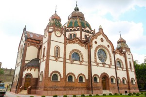 Poseta grupe zamenika šefova misija zemalja članica EU subotičkoj Sinagogi