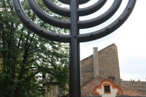 Poseta grupe zamenika šefova misija zemalja članica EU subotičkoj Sinagogi