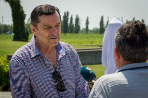 Otkrivanje bisti sastavu "8 tamburaša" i Zvonku Bogdanu + koncert i druženje