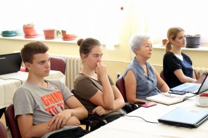 Uručivanje sertifikata polaznicima programa edukacije "Bezbedni na internetu"